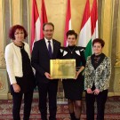 c062899f4b8f2b555a149d3b718fcb2b_w135_h135_cp