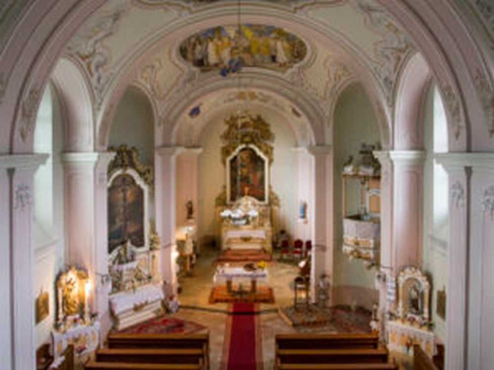 330_szebeny_templom_belso_1