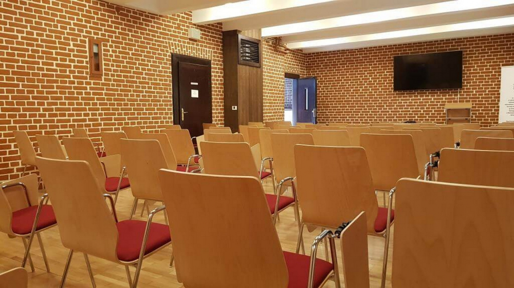 460_palos_lelki_kozpont_eladterem