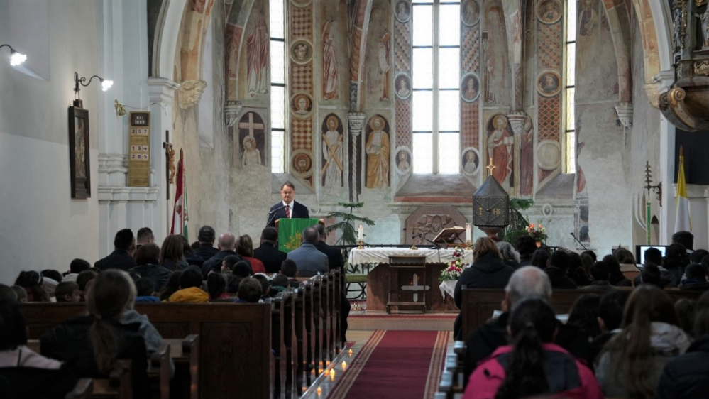 461_SztImre-Siklos-03