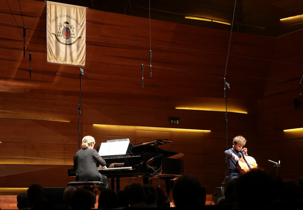 495_PEM-hangverseny-016