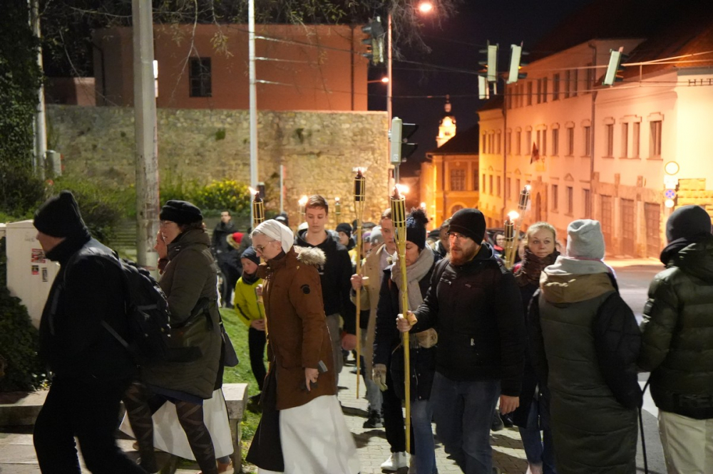 586_Faklyas-zarandoklat-2023-11