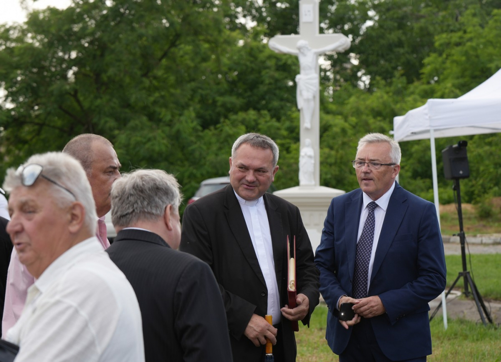 616_Racvarosi-kereszt-02