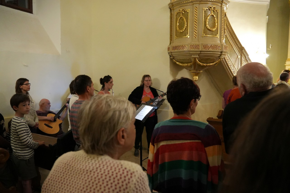 637_Gyalog-papokert-24