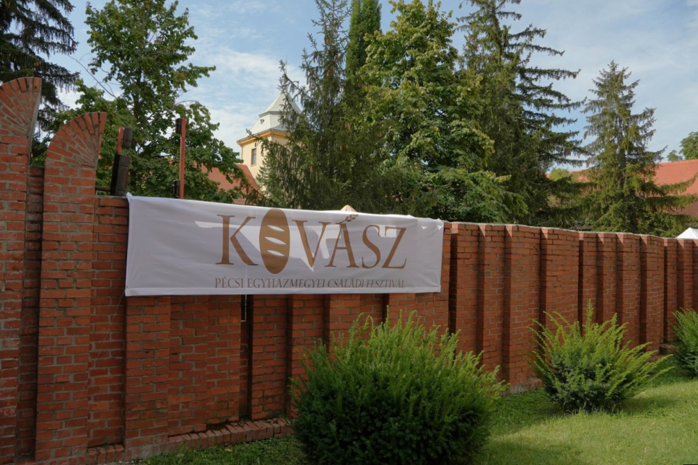 661_Kovasz-001