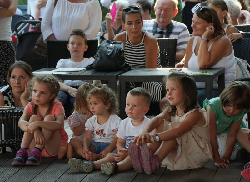 thumb_661_Rozsakert-21