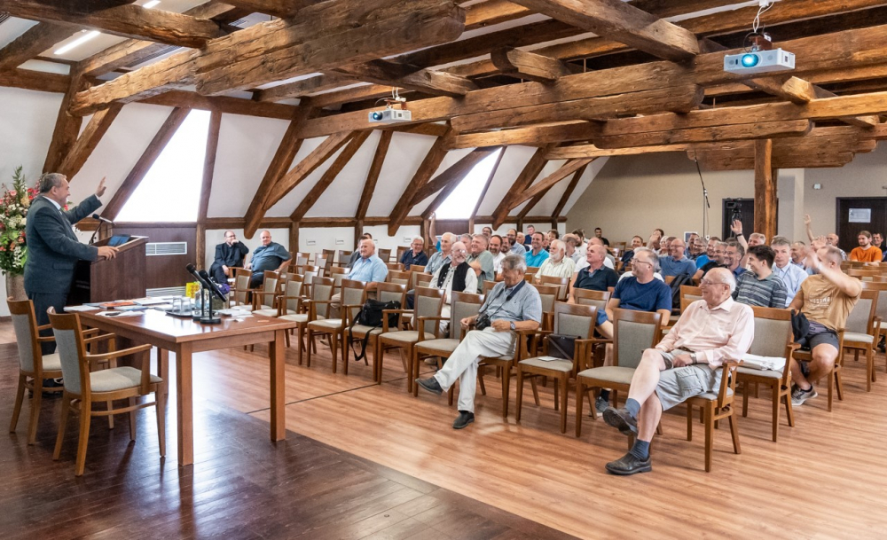 676_Ferfitalalkozo Pecs szept_03