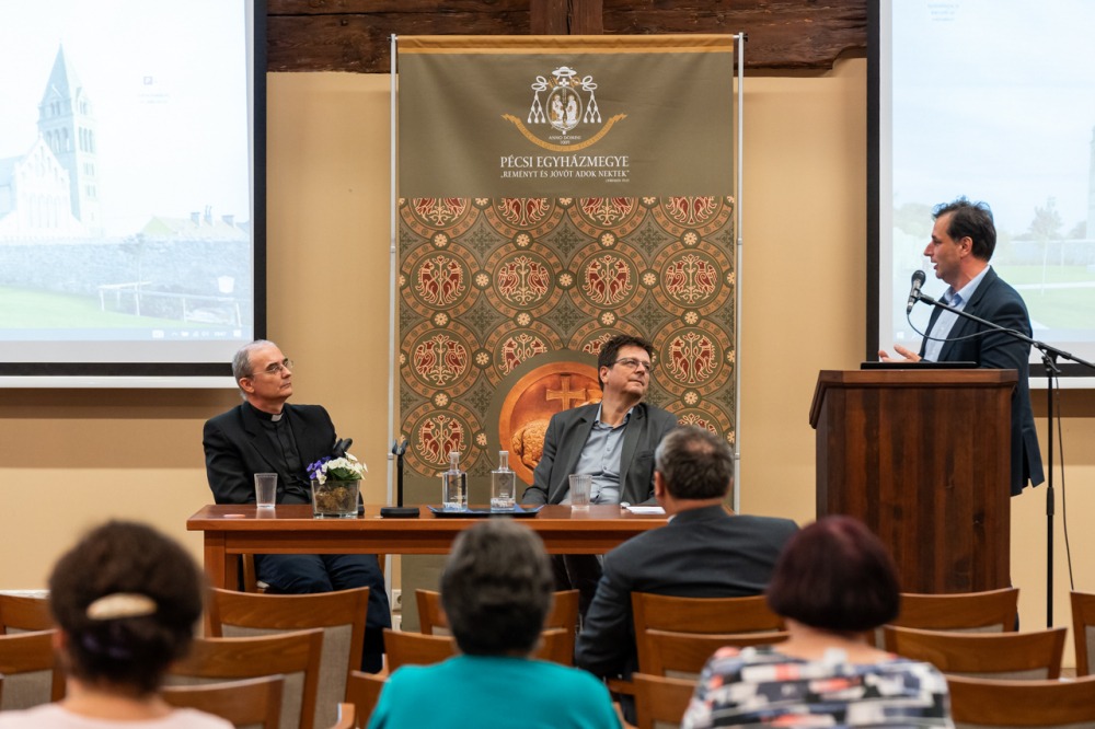 imgi_86_681_Szabadegyetem_szept_31