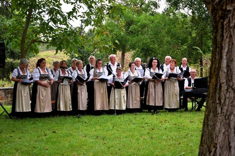 thumb_669_mariakemend_nemet_bucsu018