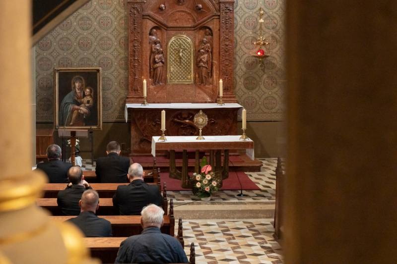 imgi_10_thumb_700_2023_rekollekcio_10