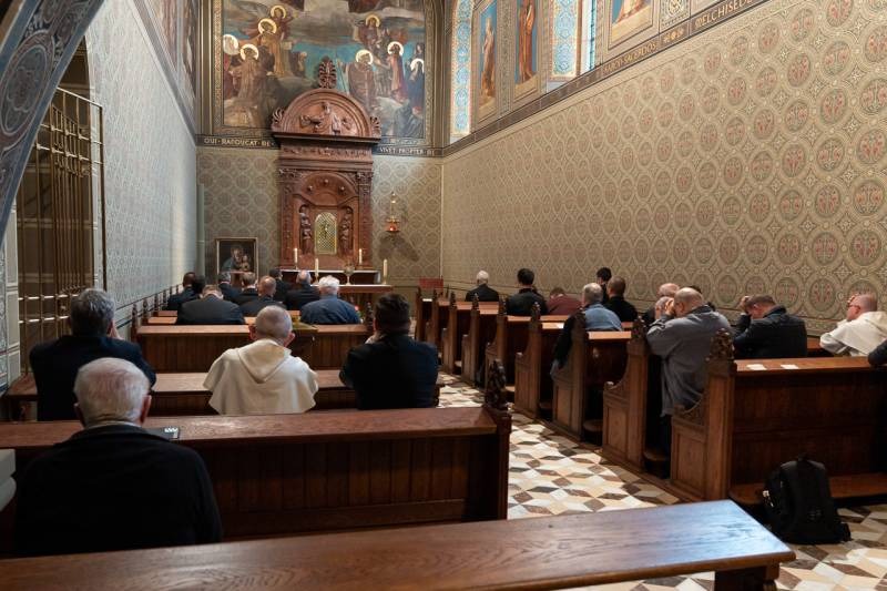 imgi_11_thumb_700_2023_rekollekcio_12