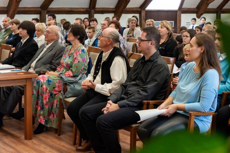 imgi_12_thumb_699_2023_szavaloverseny_10