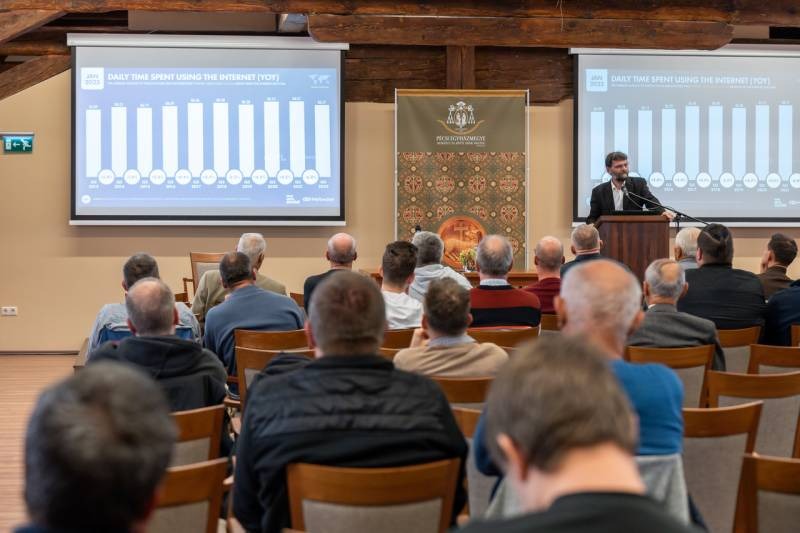 imgi_17_thumb_705_2023_11_ferfi_16