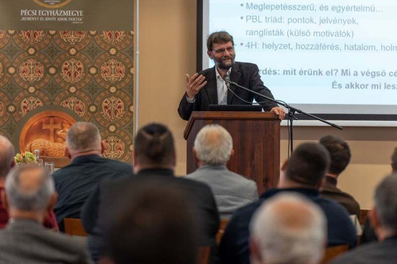 imgi_18_thumb_705_2023_11_ferfi_17