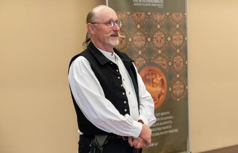 imgi_7_thumb_699_2023_szavaloverseny