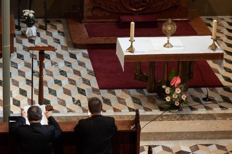 imgi_8_thumb_700_2023_rekollekcio_07