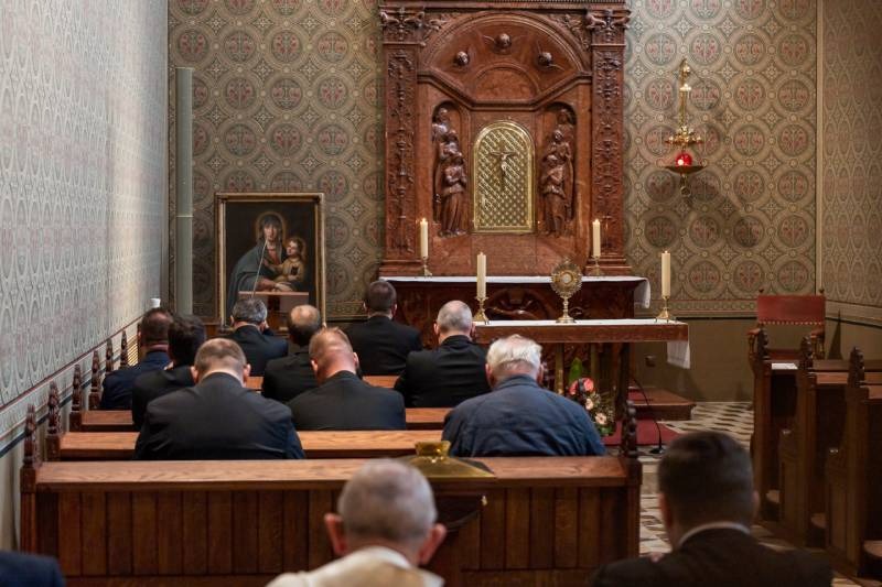 imgi_9_thumb_700_2023_rekollekcio_11