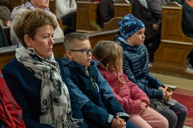 imgi_20_thumb_710_2023_11_palotabozsok_25