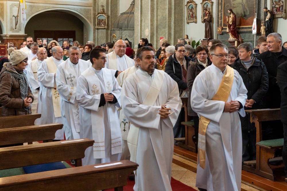 imgi_111_725_2023_12_09_bonyhad_03