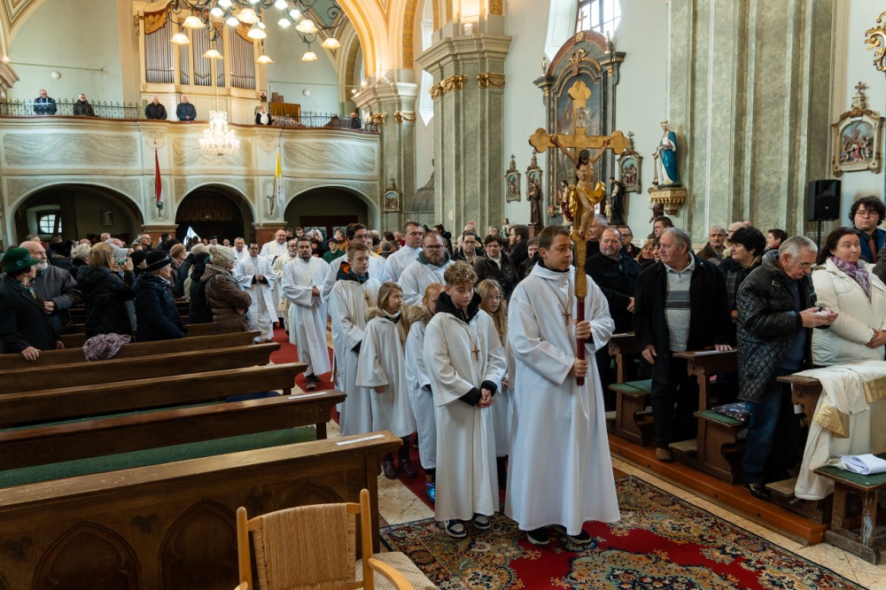 imgi_112_725_2023_12_09_bonyhad_02