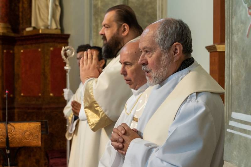 imgi_17_thumb_725_2023_12_09_bonyhad_14