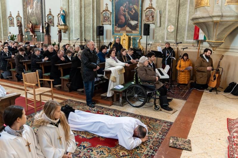 imgi_44_thumb_725_2023_12_09_bonyhad_41