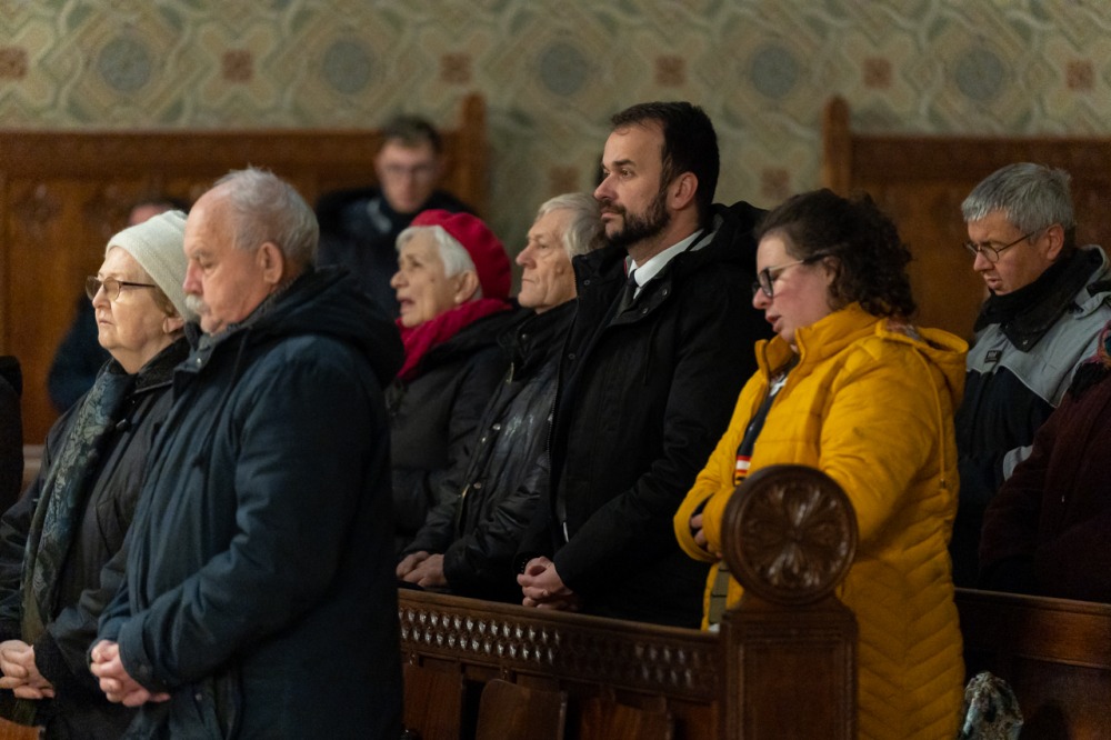 imgi_58_724_2023_12_07_rorate_02