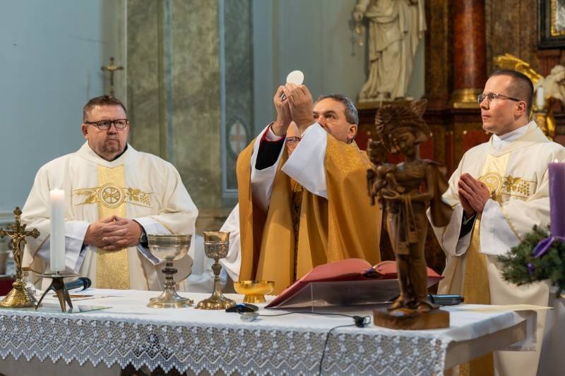 imgi_60_thumb_725_2023_12_09_bonyhad_59