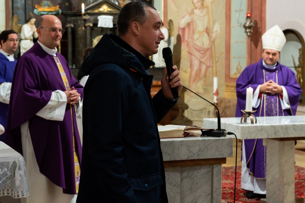 imgi_70_728_2023_12_10_boly_06