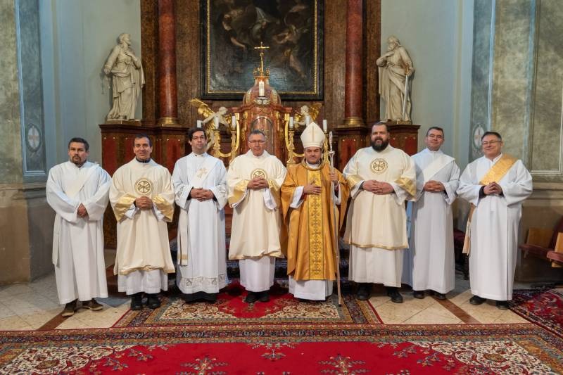 imgi_79_thumb_725_2023_12_09_bonyhad_78