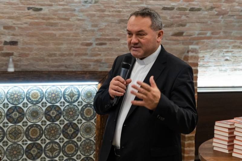 imgi_7_thumb_731_2023_12_21_hivatali lelki nap_02