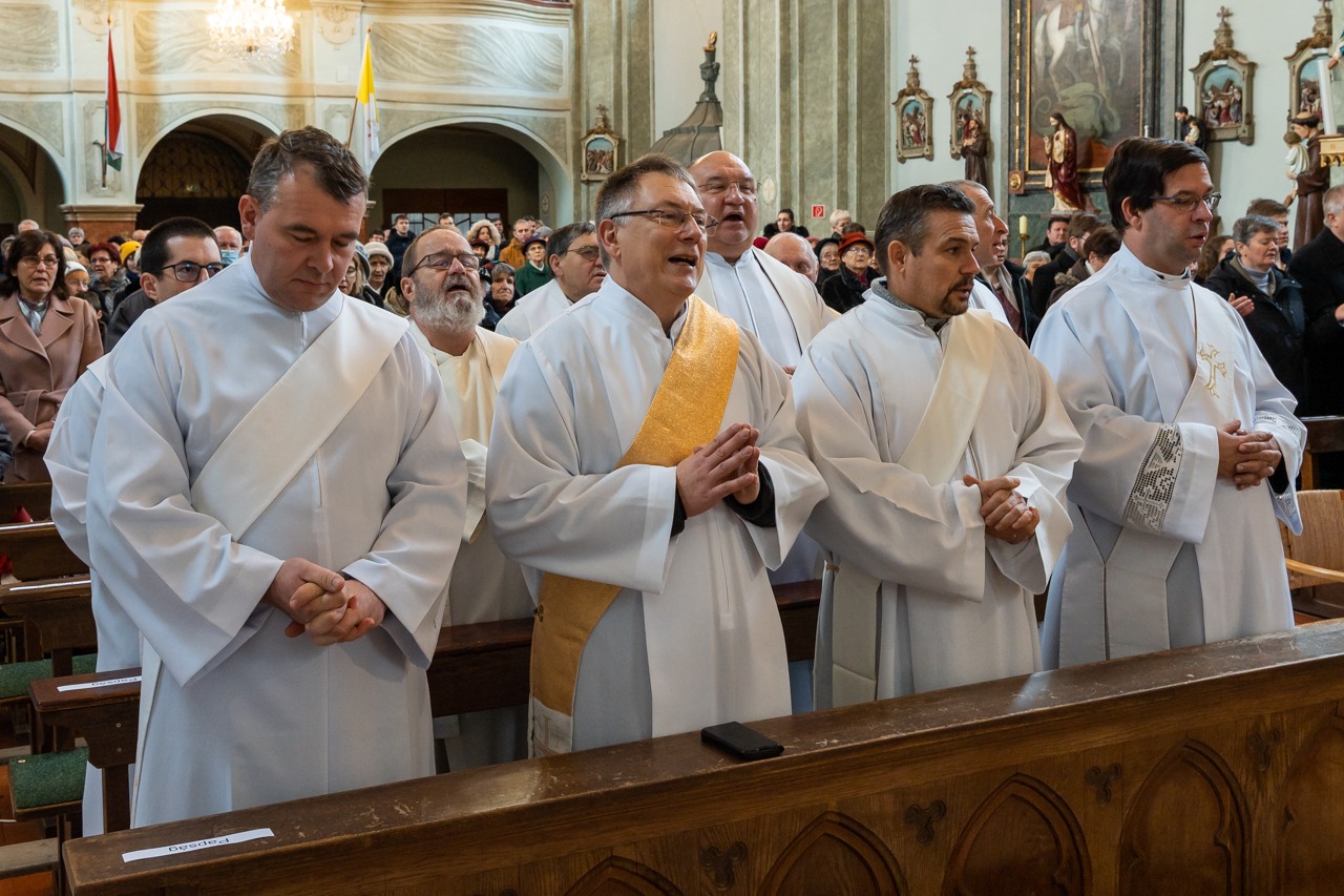 imgi_88_2023_12_09_bonyhad_17