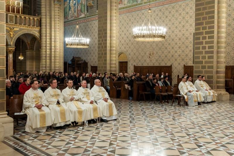 imgi_41_thumb_751_2024_02_11_kelet zaromise_38