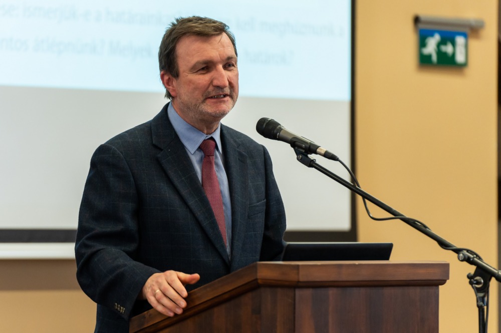 imgi_52_748_2024_02_02_ferfi_02