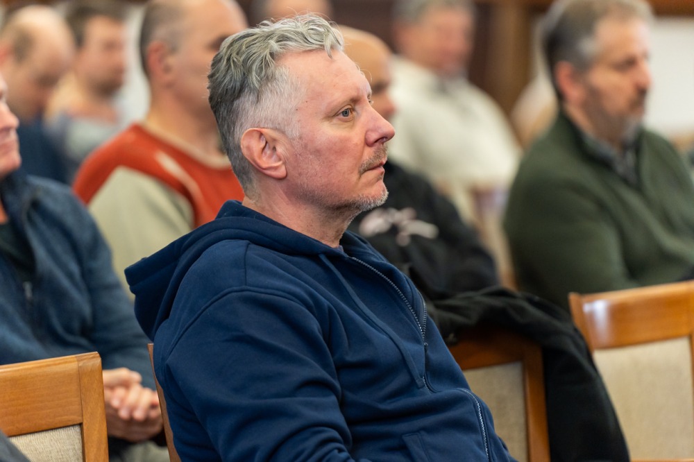 imgi_58_748_2024_02_02_ferfi_08