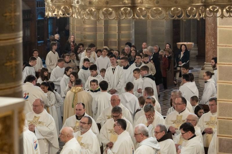 imgi_100_thumb_769_2024_03_28_olajszentelesi szentmise_104