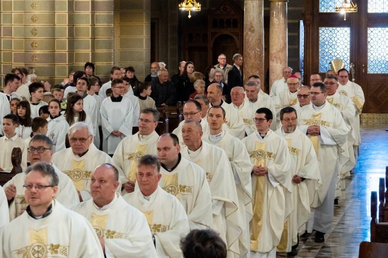 imgi_20_thumb_769_2024_03_28_olajszentelesi szentmise_22