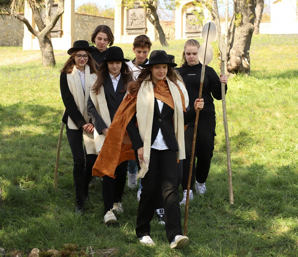 imgi_49_767_horvatok_husvetvarasa002