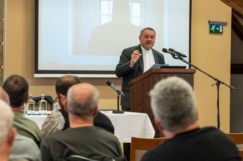 imgi_22_thumb_774_2024_04_05_ferfitalalkozok_27