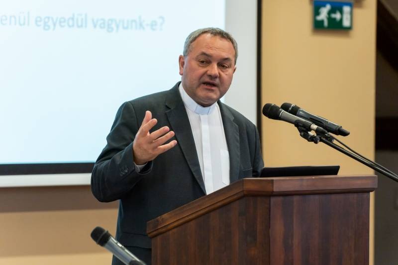 imgi_23_thumb_774_2024_04_05_ferfitalalkozok_05