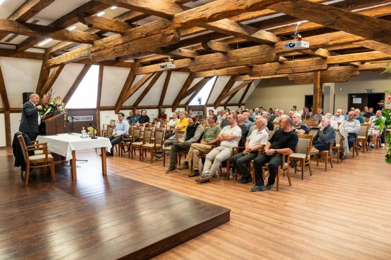 imgi_24_thumb_774_2024_04_05_ferfitalalkozok_29