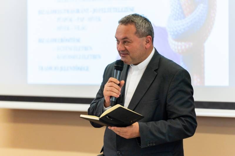 imgi_29_thumb_775_2024_04_10_szabadegyetem_43