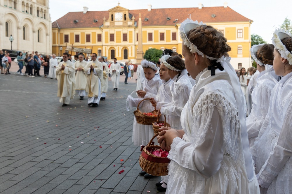 imgi_200_794_2024_06_02_urnapja pecs_58