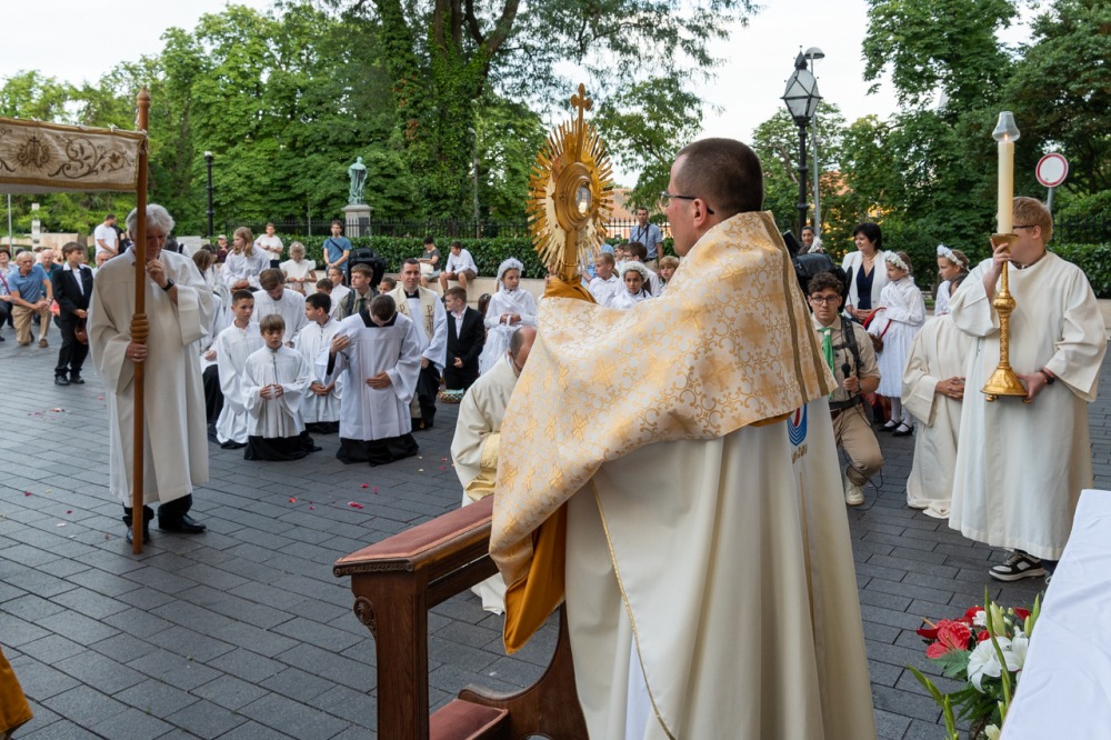 imgi_207_794_2024_06_02_urnapja pecs_65