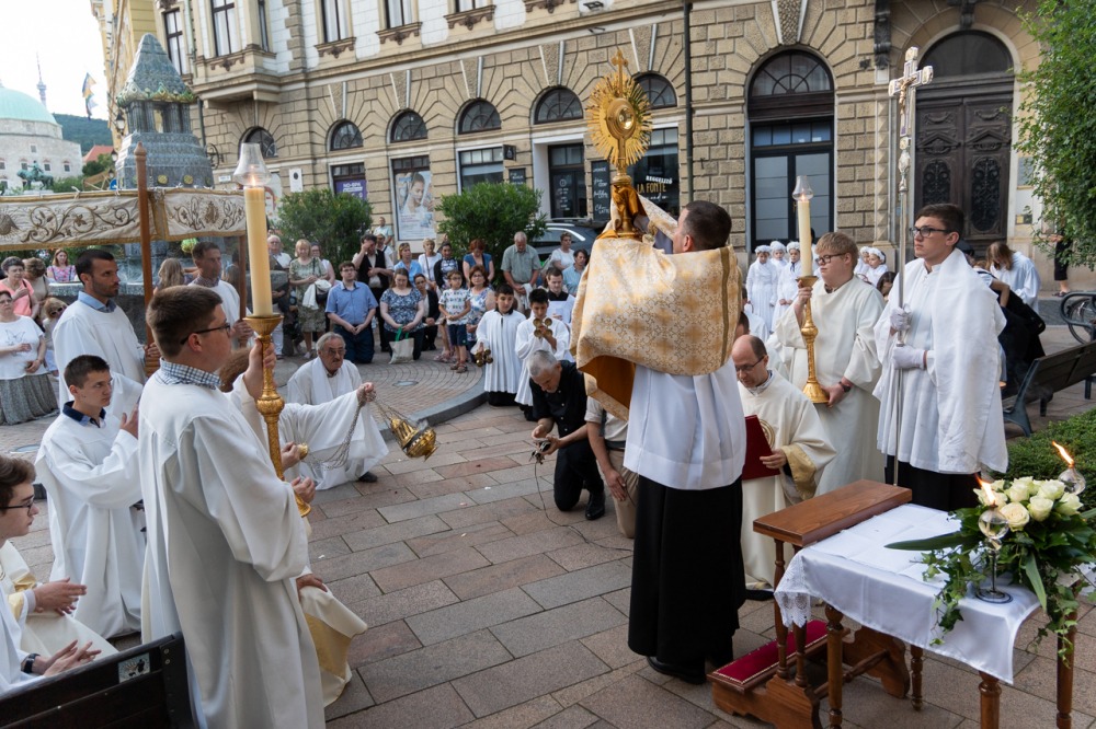 imgi_248_794_2024_06_02_urnapja pecs_107