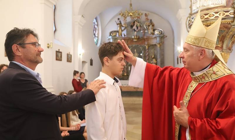 imgi_24_thumb_791_horvat_bermalas022