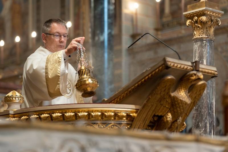 imgi_28_thumb_794_2024_06_02_urnapja pecs_26