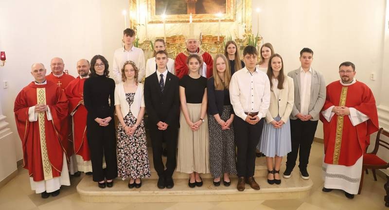 imgi_29_thumb_791_horvat_bermalas028