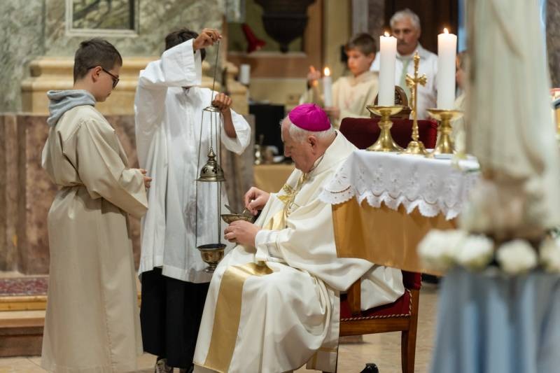 imgi_36_thumb_785_2024_05_12_szekszard mayer biro_33