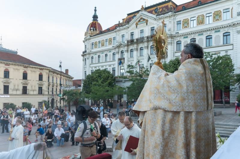 imgi_3_thumb_794_2024_06_02_urnapja pecs_122